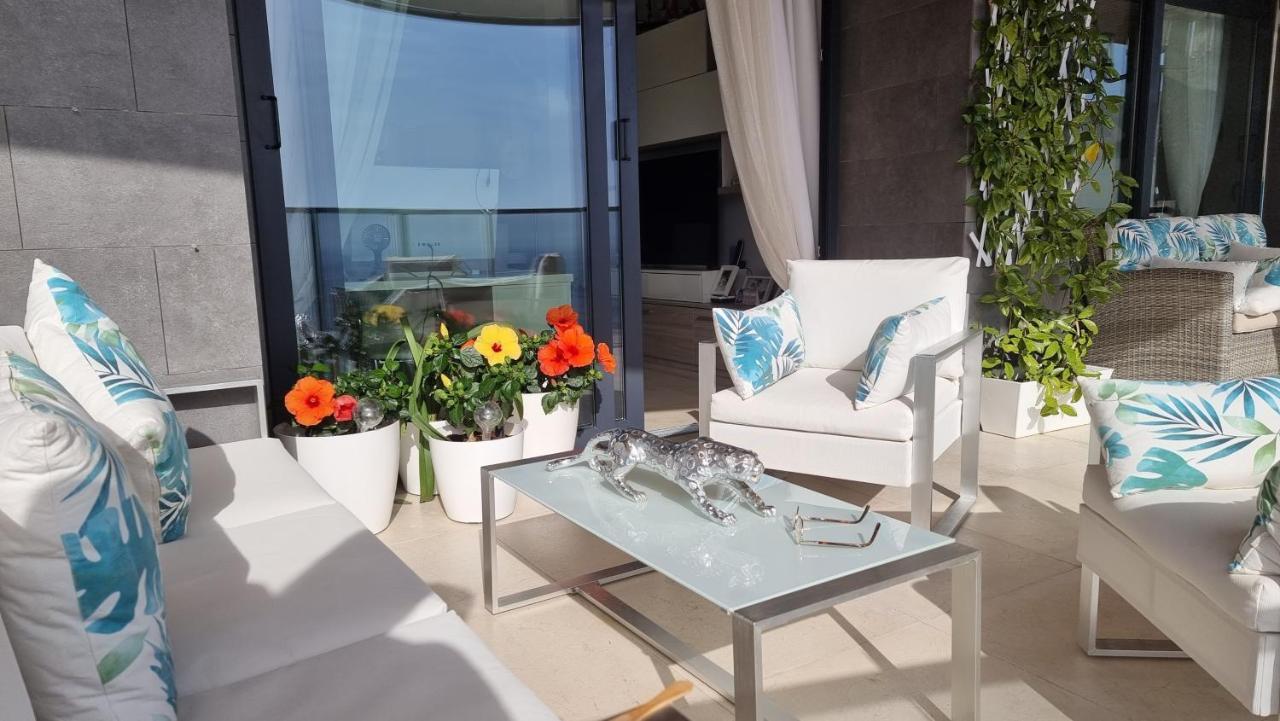 Sunset Waves Benidorm Julieta Vistas Al Mar Premium 200 Mt2 Con Jacuzzi En Terraza Daire Dış mekan fotoğraf