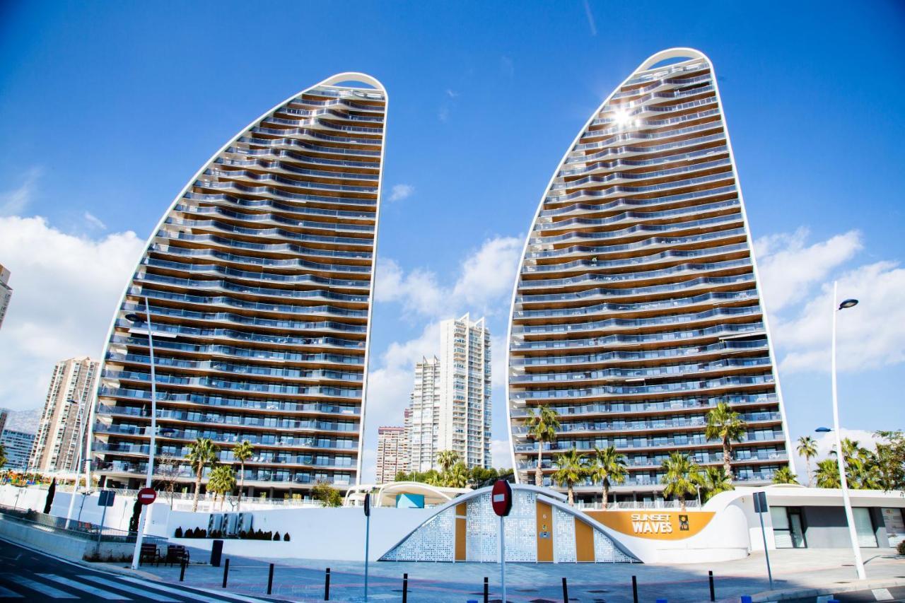 Sunset Waves Benidorm Julieta Vistas Al Mar Premium 200 Mt2 Con Jacuzzi En Terraza Daire Dış mekan fotoğraf