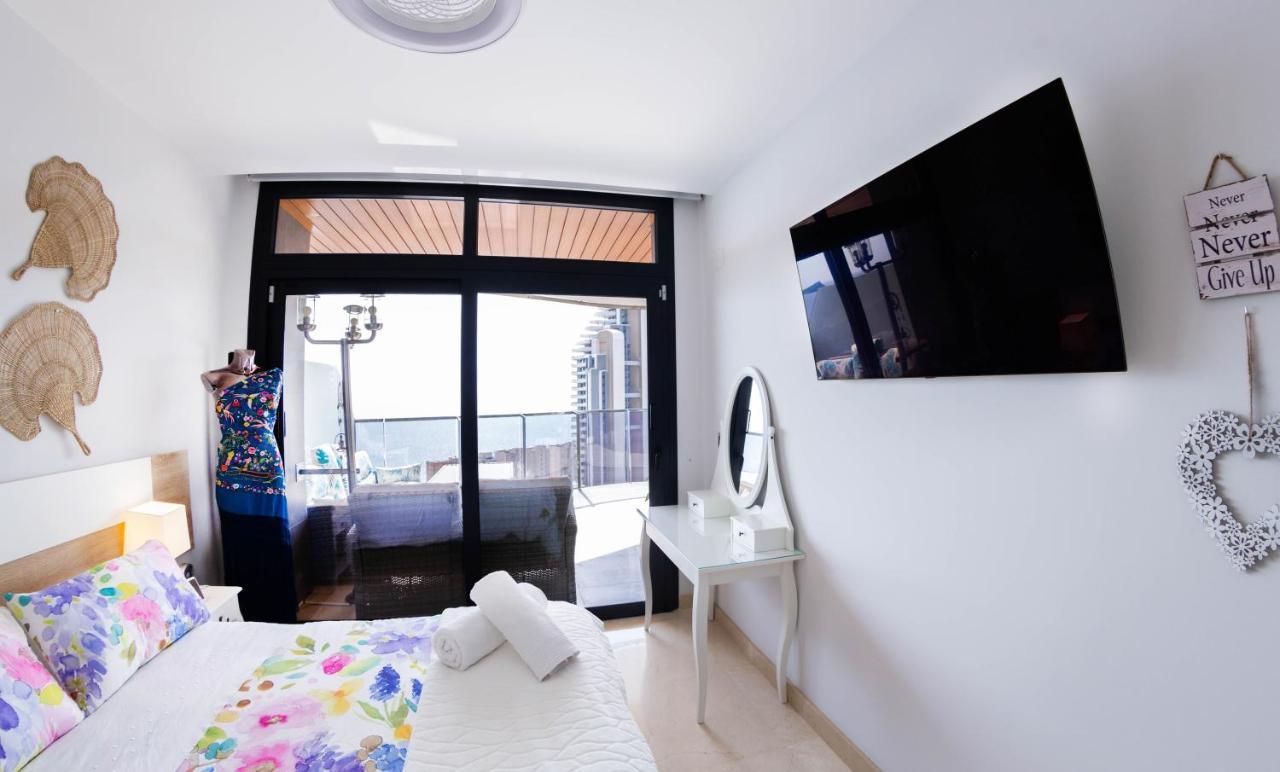 Sunset Waves Benidorm Julieta Vistas Al Mar Premium 200 Mt2 Con Jacuzzi En Terraza Daire Dış mekan fotoğraf